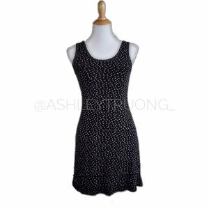 🎯 3 for $20 - Sleeveless Black Floral Mini Dress